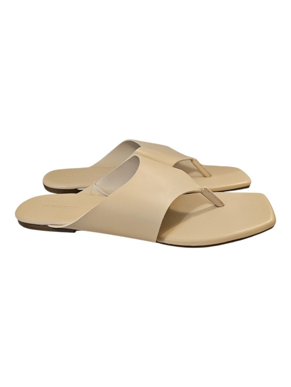 Cream Old Navy Women's Faux Leather Wide Thong Sandals - Picture 5 of 16